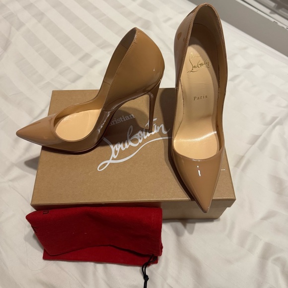 Christian Louboutin Nude Heel - Picture 1 of 4